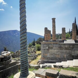 Columna de serpiente, Delfos