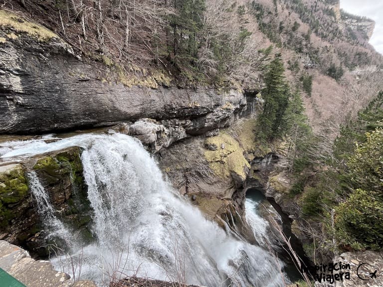 Cascada del Estrecho