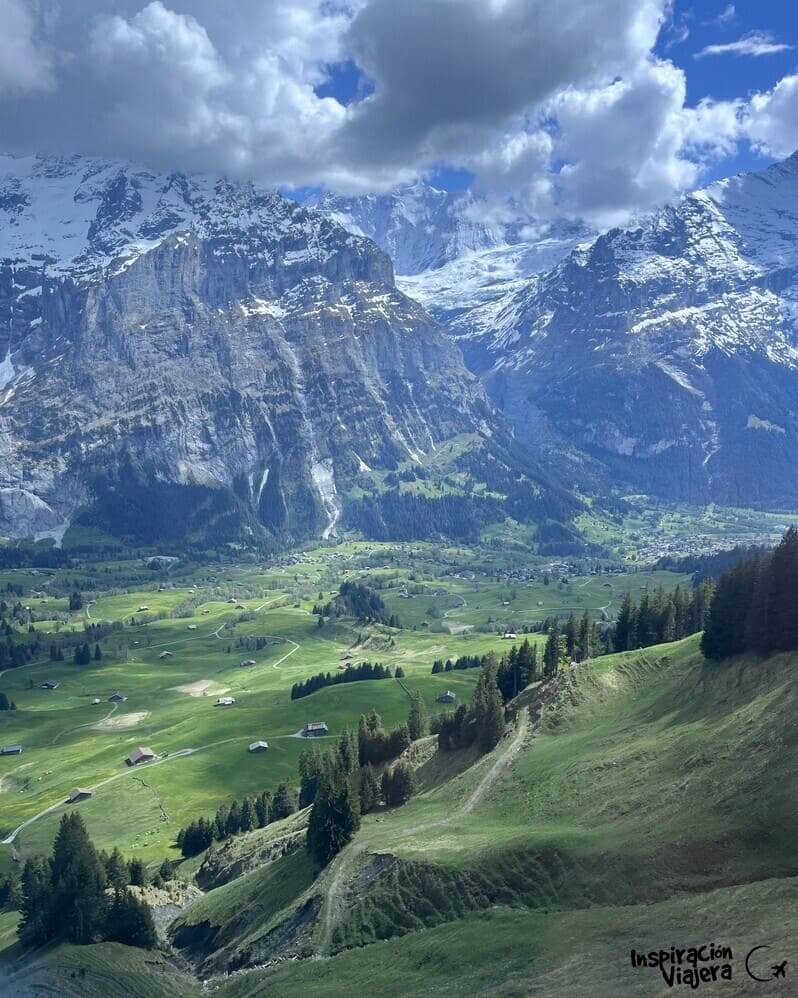 Vistas de los Alpes suizos desde Grindelwald First