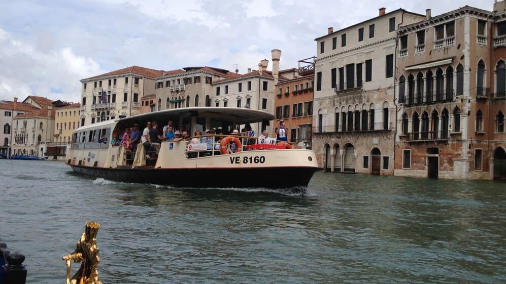 Cómo moverse por Venecia: Vaporetto