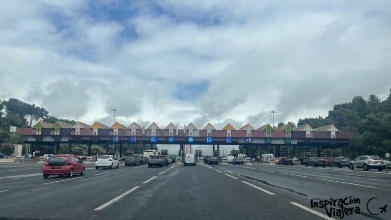 Peajes en el Puente 25 de Abril de Lisboa