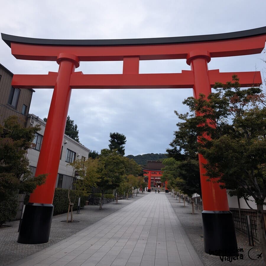 Torii a la entrada del Fushimi Inari