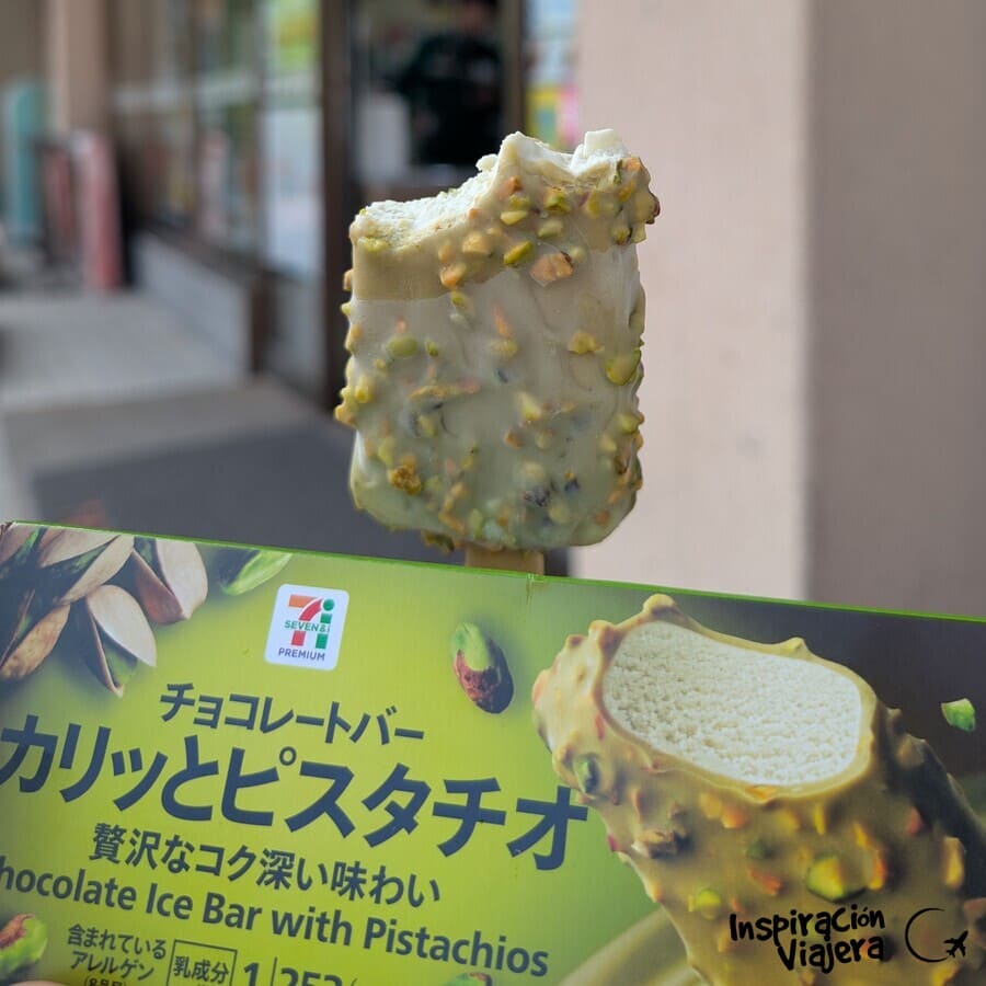 “Chocolate Ice Bar with Pistachios” (7-Eleven Premium)