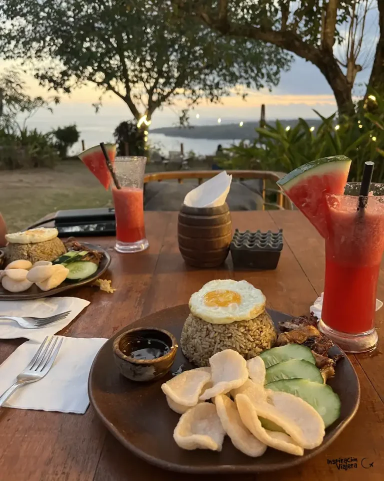 Amok Sunset, cena al atardecer